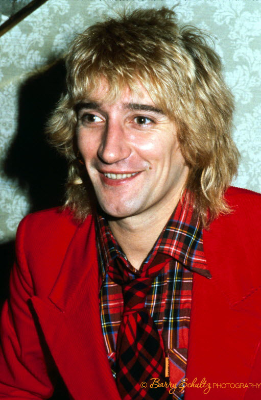 rod stewart, barry schultz, live, posed, kilt, street fighting man, maggie may, the first cut is the deepest, da ya think i'm sexy, young turks, all right now, passion, some guys have all the luck