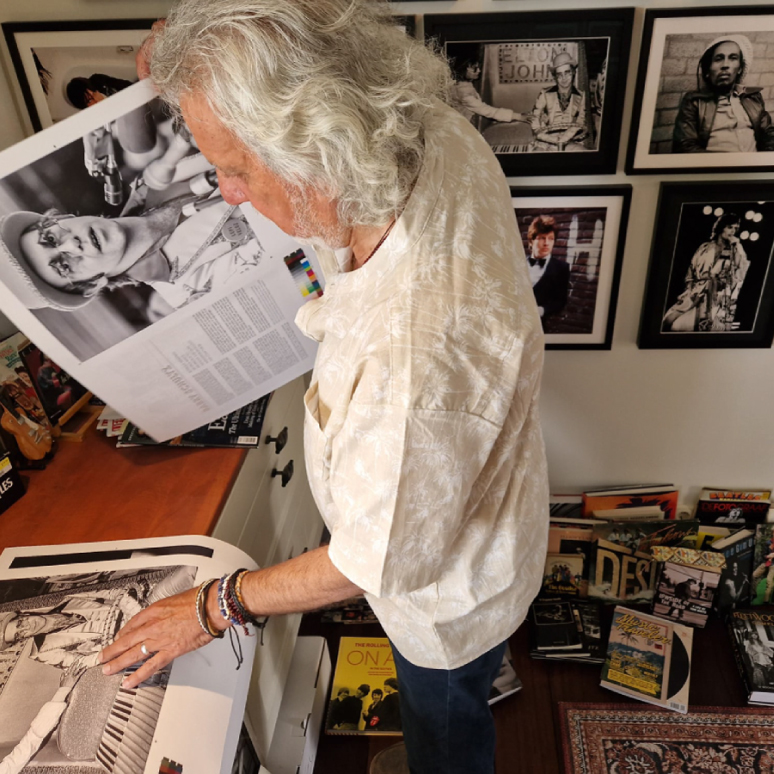 Barry Schultz in his gallery in Weesp